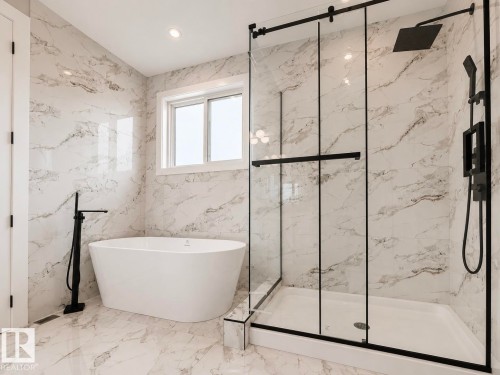 16 Middleton Close, Leduc, AB - Indoor Photo Showing Bathroom