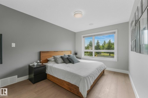 8715 83 Avenue Nw, Edmonton, AB 
