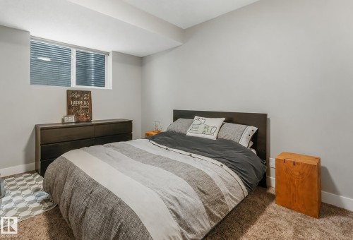 8715 83 Avenue Nw, Edmonton, AB 