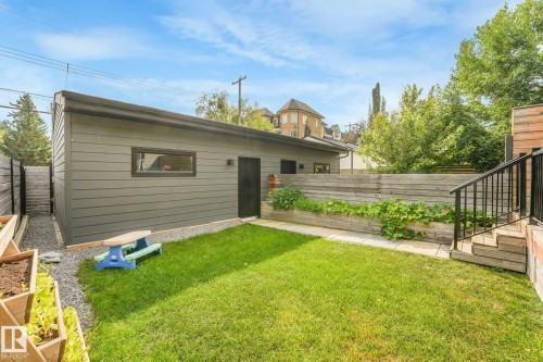 8715 83 Avenue Nw, Edmonton, AB 