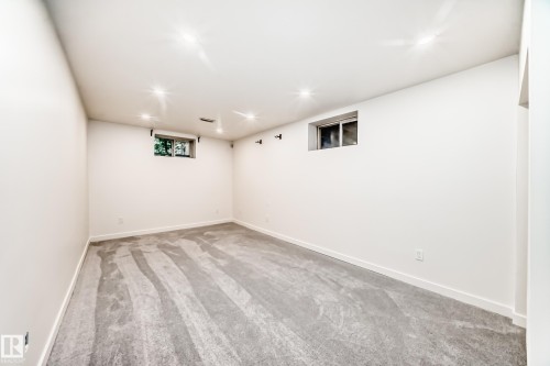 12423 75 Street Nw, Edmonton, AB 