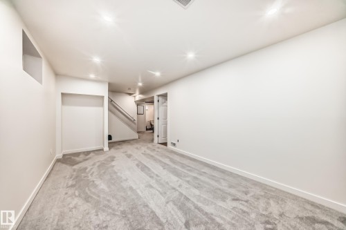 12423 75 Street Nw, Edmonton, AB 