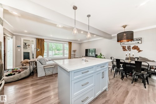12423 75 Street Nw, Edmonton, AB 