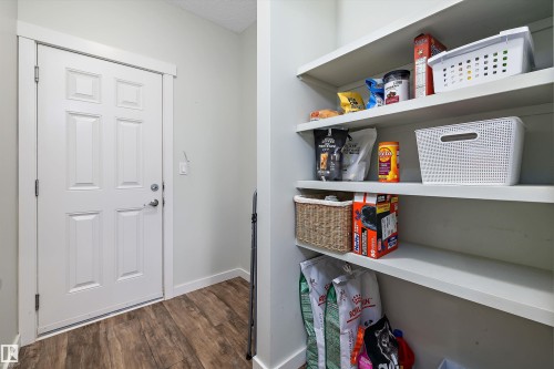 3911 Claxton Loop Sw, Edmonton, AB 