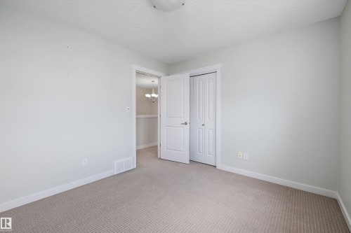 3911 Claxton Loop Sw, Edmonton, AB 