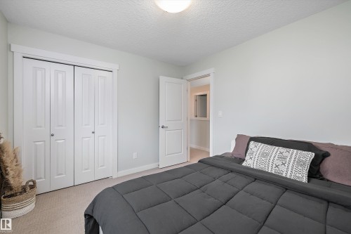 3911 Claxton Loop Sw, Edmonton, AB 
