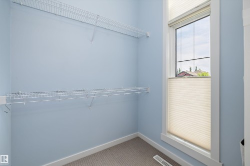 3911 Claxton Loop Sw, Edmonton, AB 