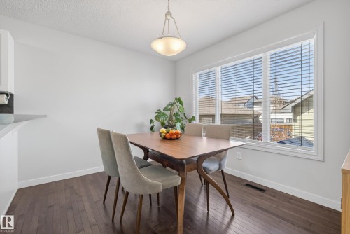 1148 35 Avenue Nw, Edmonton, AB 