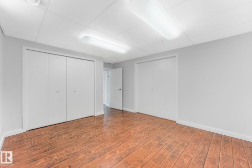 4812 Malmo Road Nw, Edmonton, AB - Indoor Photo Showing Other Room