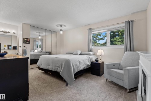 11118 23A Avenue Nw, Edmonton, AB 
