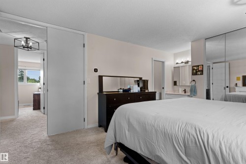 11118 23A Avenue Nw, Edmonton, AB 
