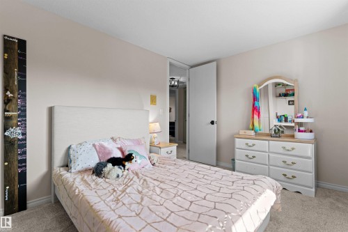 11118 23A Avenue Nw, Edmonton, AB 