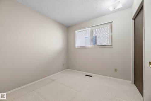 11607 139 Avenue Nw, Edmonton, AB - Indoor Photo Showing Other Room