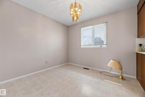 11607 139 Avenue Nw, Edmonton, AB - Indoor Photo Showing Other Room