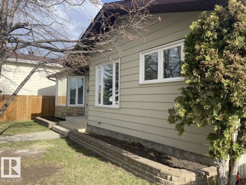 1929 65 Street Nw, Edmonton, AB 