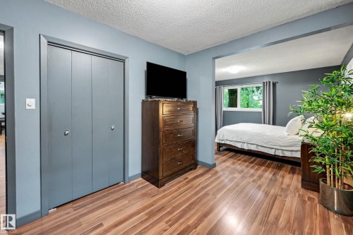 12115 40 Avenue Nw, Edmonton, AB 