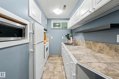 12115 40 Avenue Nw, Edmonton, AB 