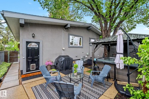 12115 40 Avenue Nw, Edmonton, AB 