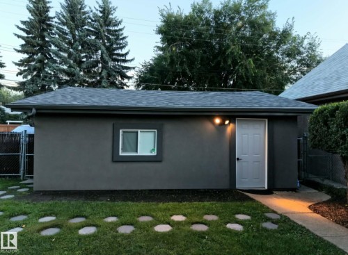 12115 40 Avenue Nw, Edmonton, AB 
