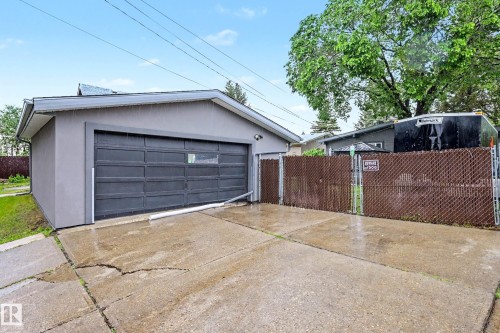 12115 40 Avenue Nw, Edmonton, AB 