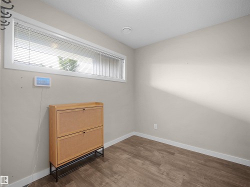 3346 15A Avenue Nw, Edmonton, AB 
