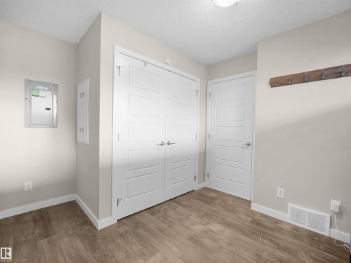 3346 15A Avenue Nw, Edmonton, AB 