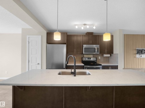 3346 15A Avenue Nw, Edmonton, AB 