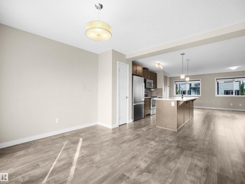 3346 15A Avenue Nw, Edmonton, AB 