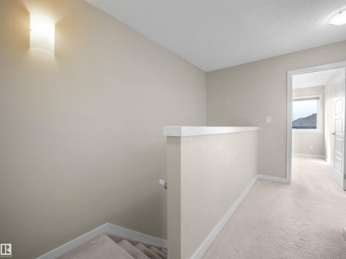 3346 15A Avenue Nw, Edmonton, AB 