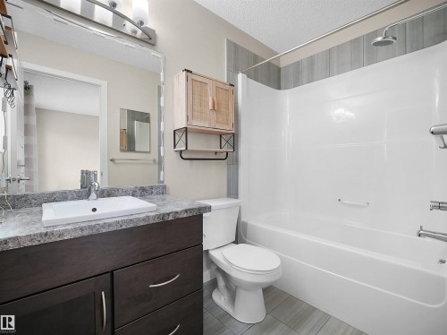 3346 15A Avenue Nw, Edmonton, AB 