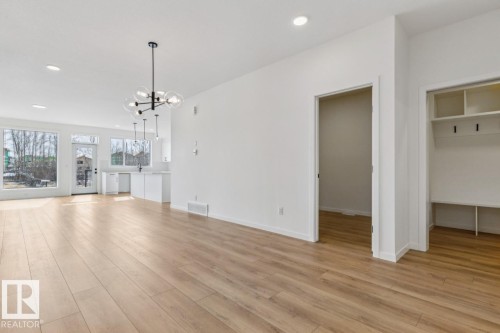 3035 5 Avenue Sw, Edmonton, AB 