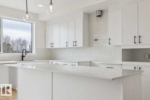 3035 5 Avenue Sw, Edmonton, AB 