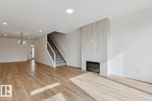3035 5 Avenue Sw, Edmonton, AB 