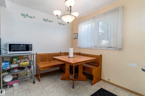 14737 25 Street Nw, Edmonton, AB 
