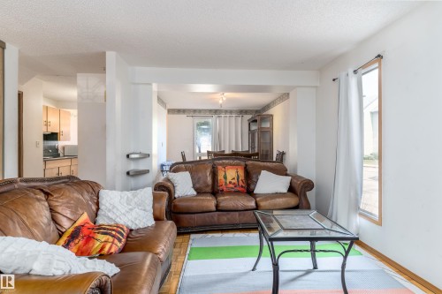 14737 25 Street Nw, Edmonton, AB 