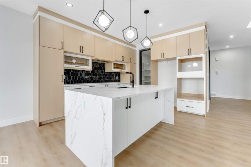 9336 183 Avenue Nw, Edmonton, AB 