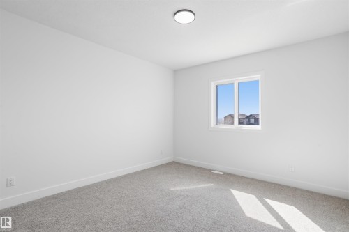 731 158 Avenue Ne, Edmonton, AB 