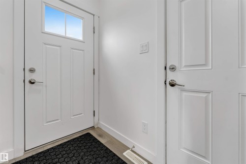 Light-colored wood-finish flooring - #62 2710 66 St Sw, Edmonton, AB 