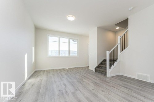 6281 175A Avenue Nw, Edmonton, AB 