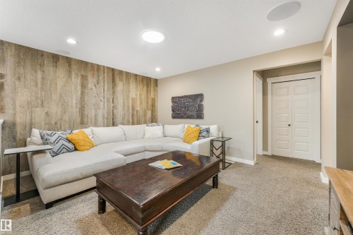 7916 Summerside Grande Boulevard Sw, Edmonton, AB - Indoor Photo Showing Living Room