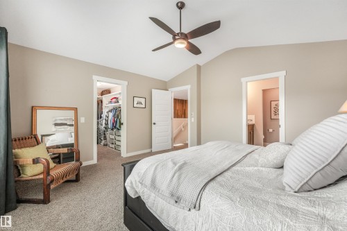 7916 Summerside Grande Boulevard Sw, Edmonton, AB - Indoor Photo Showing Bedroom