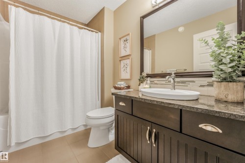 7916 Summerside Grande Boulevard Sw, Edmonton, AB - Indoor Photo Showing Bathroom