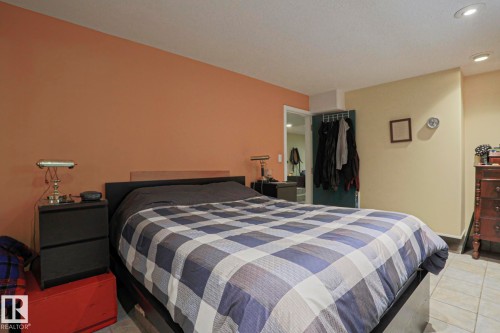 Recessed lighting illuminates the ceiling - 10814 125 Street Nw, Edmonton, AB 