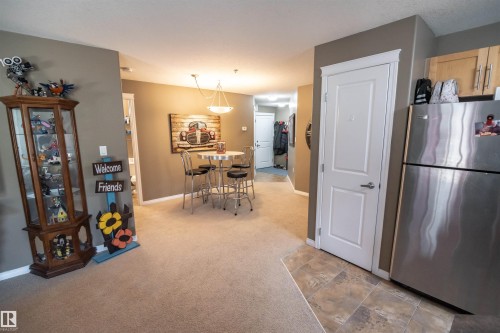 #124 300 Spruce Ridge Rd, Spruce Grove, AB - Indoor