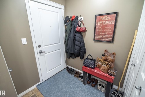 #124 300 Spruce Ridge Rd, Spruce Grove, AB - Indoor Photo Showing Other Room