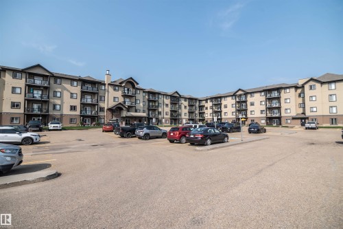 #124 300 Spruce Ridge Rd, Spruce Grove, AB - Outdoor With Facade