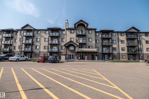 #124 300 Spruce Ridge Rd, Spruce Grove, AB - Outdoor With Facade