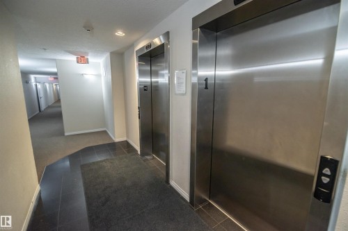#124 300 Spruce Ridge Rd, Spruce Grove, AB - Indoor Photo Showing Other Room