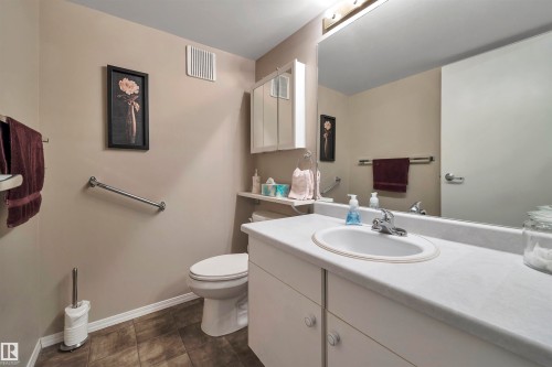 #115 11511 130 St Nw, Edmonton, AB 