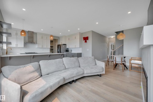 20007 15 Avenue Nw, Edmonton, AB 